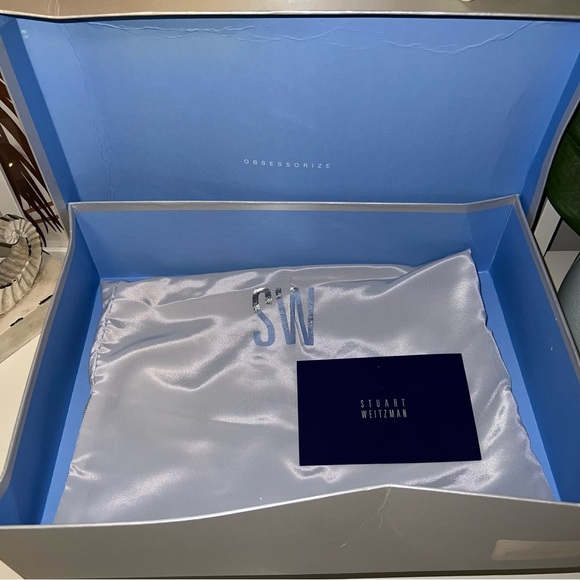 Stuart Weitzman suede fur trim ankle boots🌸 - Picture 4 of 12